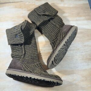 UGG Classic Cardy Knit Boots Women’s Size 6